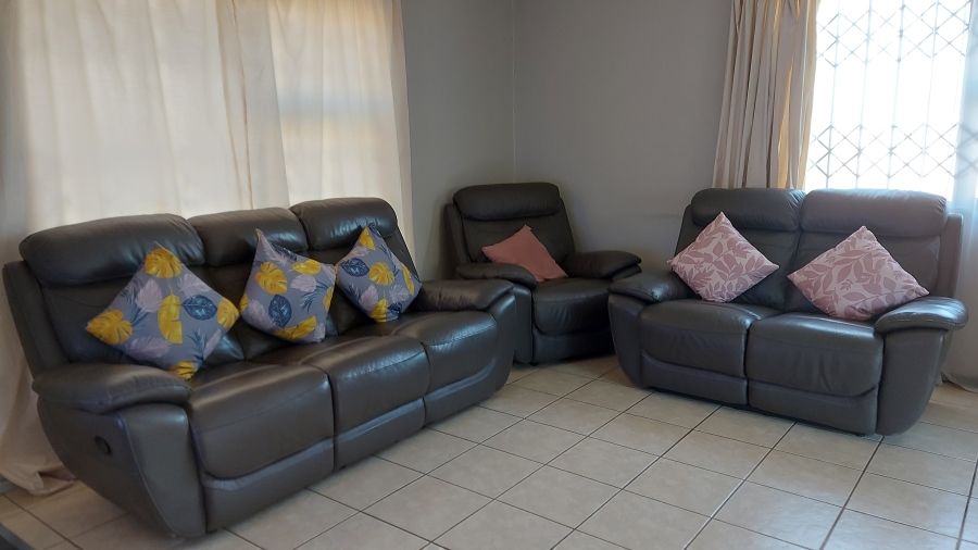 3 Bedroom Property for Sale in Crystal Park Gauteng