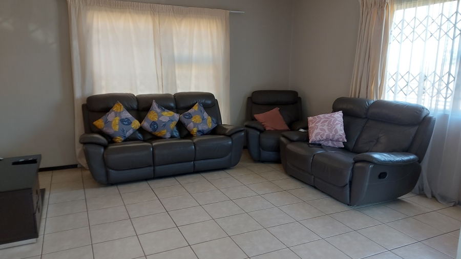 3 Bedroom Property for Sale in Crystal Park Gauteng