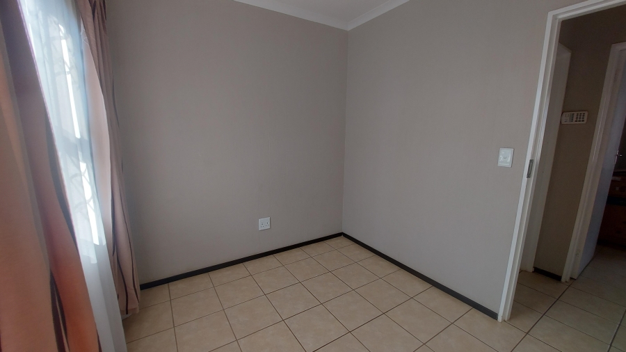 3 Bedroom Property for Sale in Crystal Park Gauteng