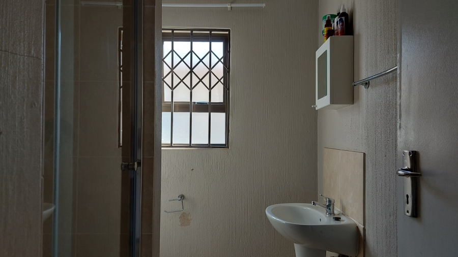 3 Bedroom Property for Sale in Crystal Park Gauteng