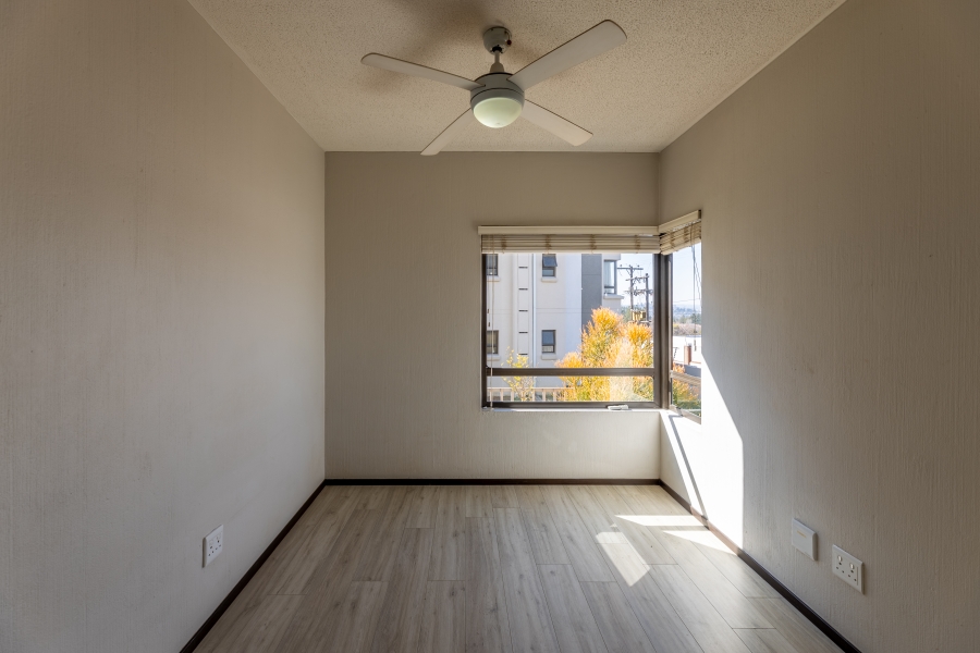 2 Bedroom Property for Sale in Broadacres Gauteng