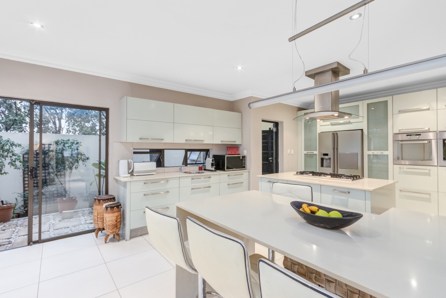 To Let 4 Bedroom Property for Rent in Dainfern Gauteng