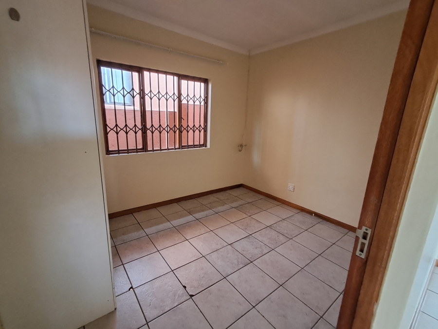 To Let 3 Bedroom Property for Rent in Noordwyk Gauteng