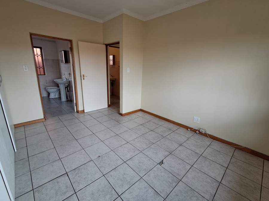 To Let 3 Bedroom Property for Rent in Noordwyk Gauteng