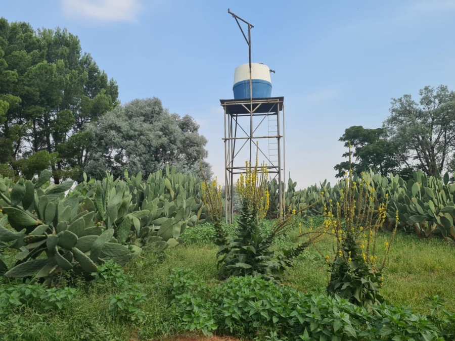 5 Bedroom Property for Sale in Mooilande Gauteng