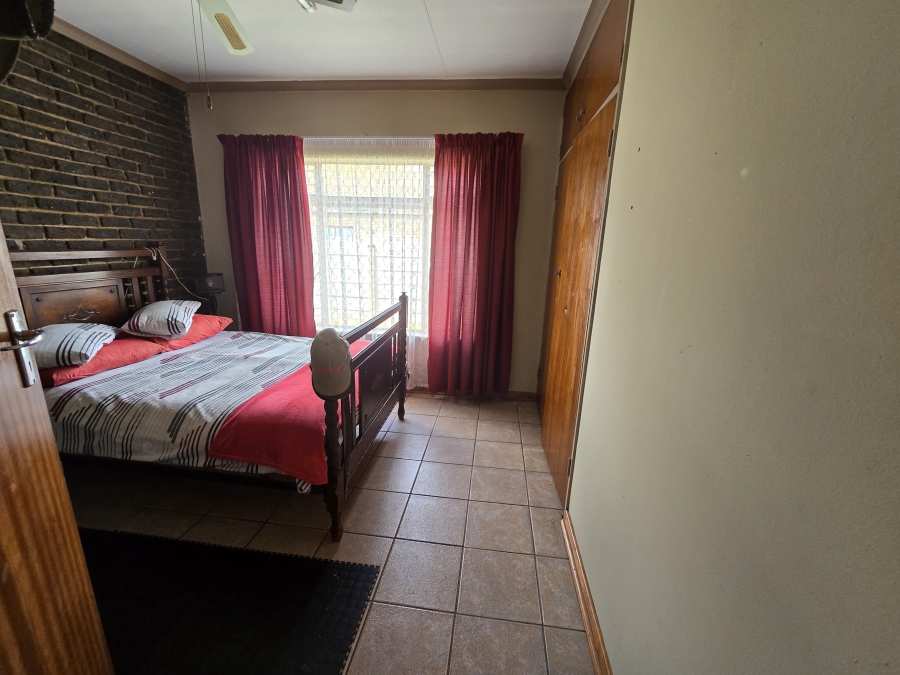 3 Bedroom Property for Sale in Carletonville Central Gauteng