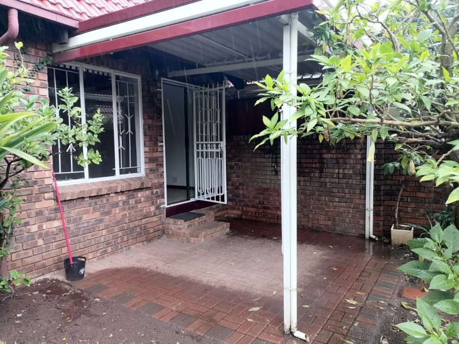 To Let 2 Bedroom Property for Rent in Weavind Park Gauteng