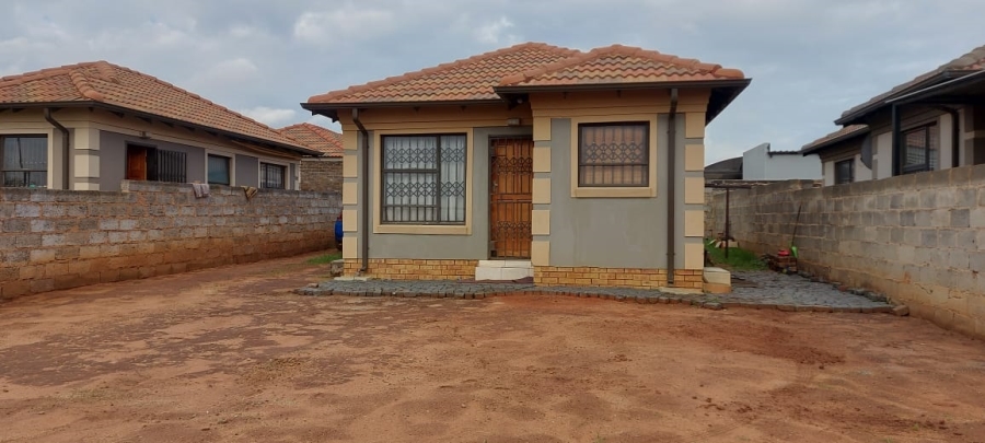 2 Bedroom Property for Sale in Alliance Gauteng
