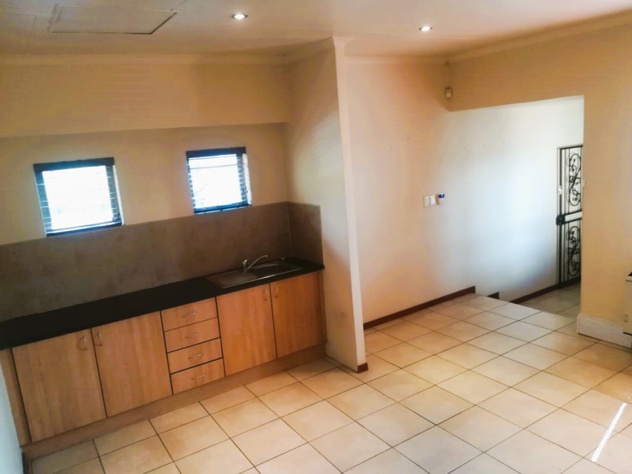 Commercial Property for Sale in Eldoraigne Gauteng