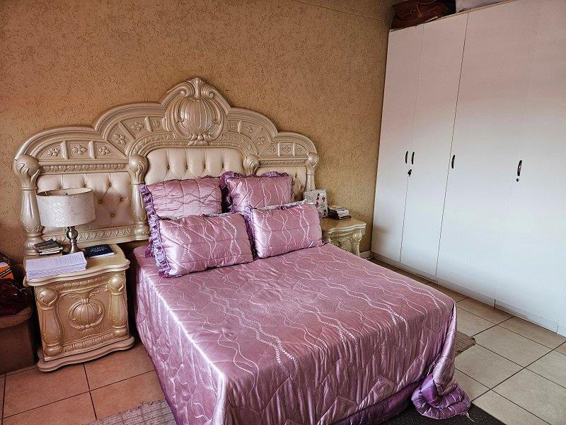 2 Bedroom Property for Sale in Troyeville Gauteng