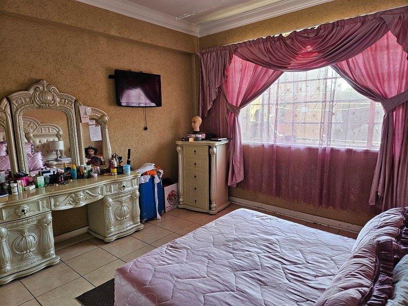 2 Bedroom Property for Sale in Troyeville Gauteng