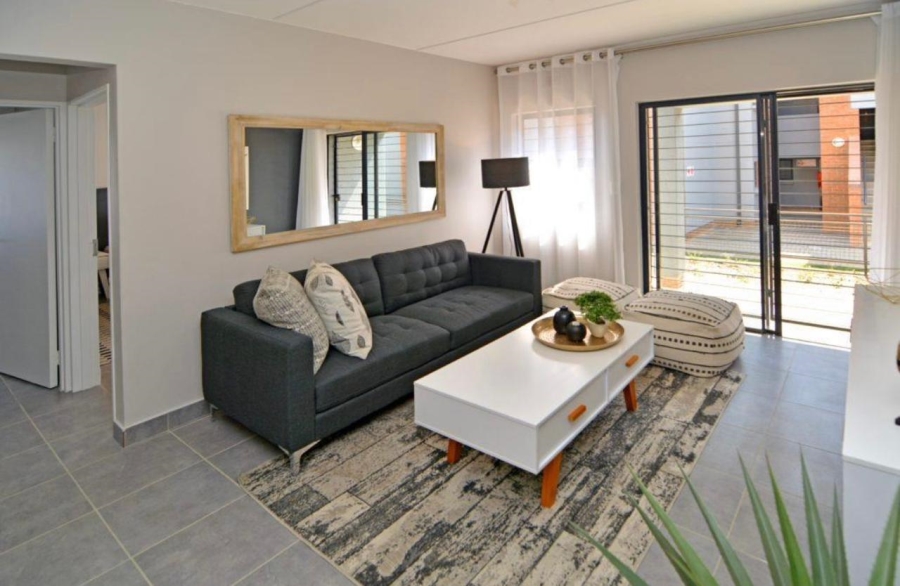 To Let 2 Bedroom Property for Rent in Grand Central Gauteng