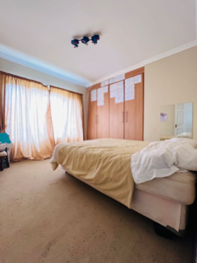 4 Bedroom Property for Sale in Ruimsig Country Estate Gauteng