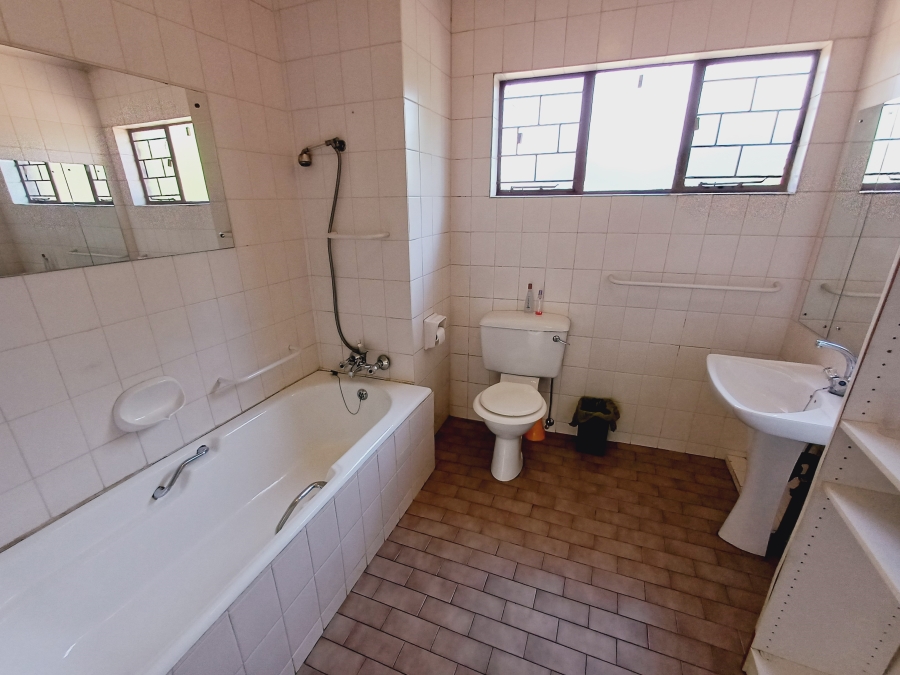 3 Bedroom Property for Sale in Weavind Park Gauteng