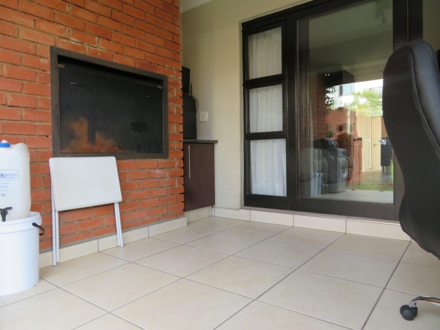 To Let 2 Bedroom Property for Rent in Acacia Gauteng