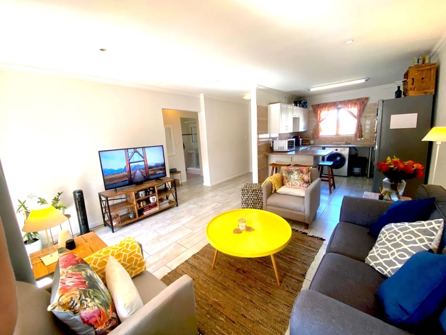 To Let 2 Bedroom Property for Rent in Bryanston Gauteng