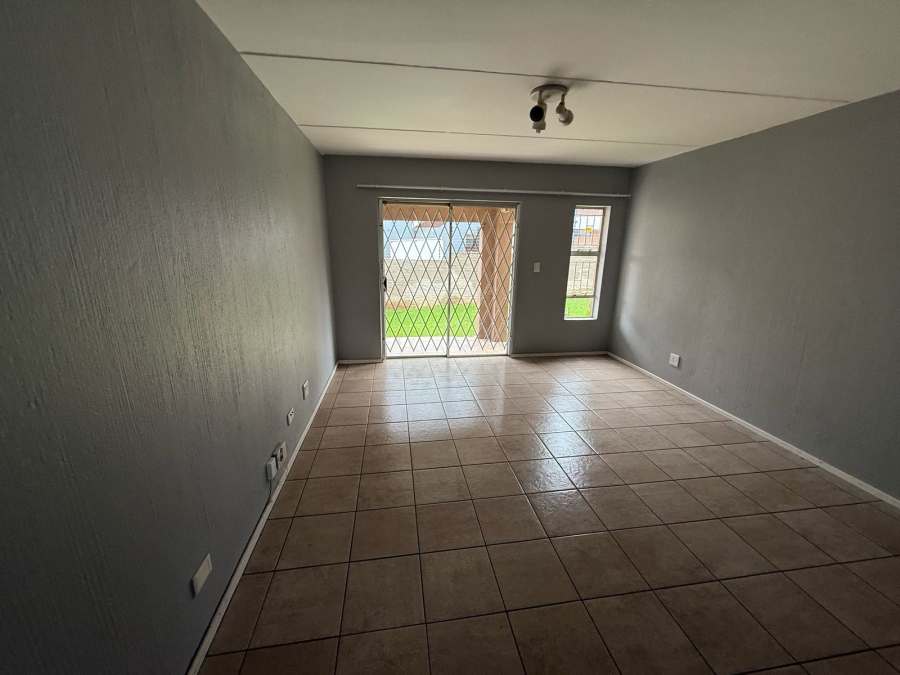 2 Bedroom Property for Sale in Vorna Valley Gauteng