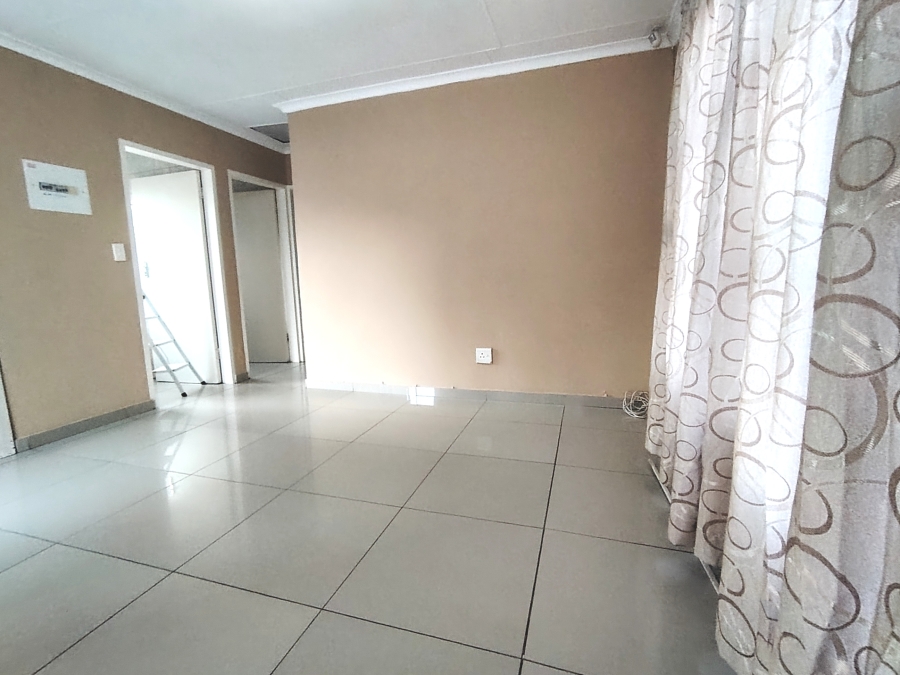 To Let 2 Bedroom Property for Rent in Elandspoort Gauteng