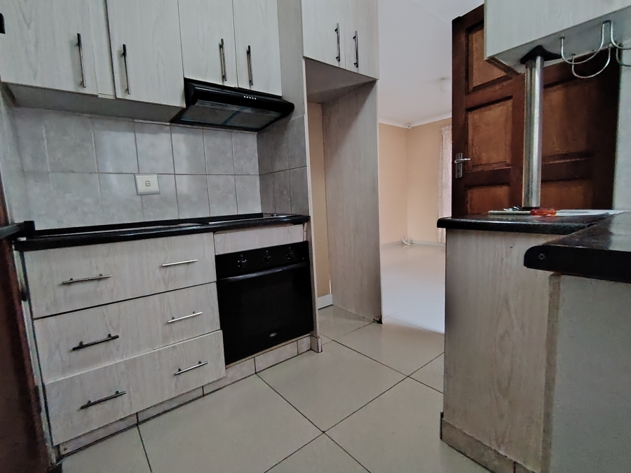 To Let 2 Bedroom Property for Rent in Elandspoort Gauteng