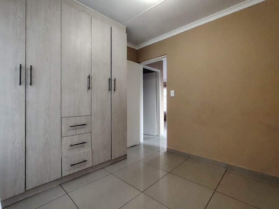 To Let 2 Bedroom Property for Rent in Elandspoort Gauteng