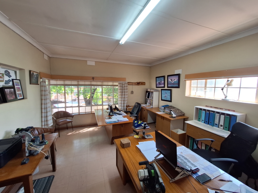 0 Bedroom Property for Sale in Factoria Gauteng