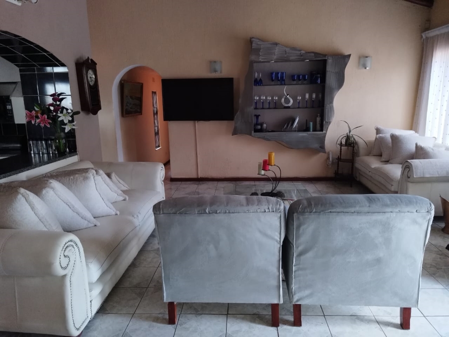 4 Bedroom Property for Sale in Birch Acres Gauteng