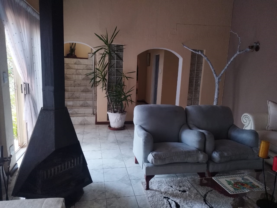 4 Bedroom Property for Sale in Birch Acres Gauteng