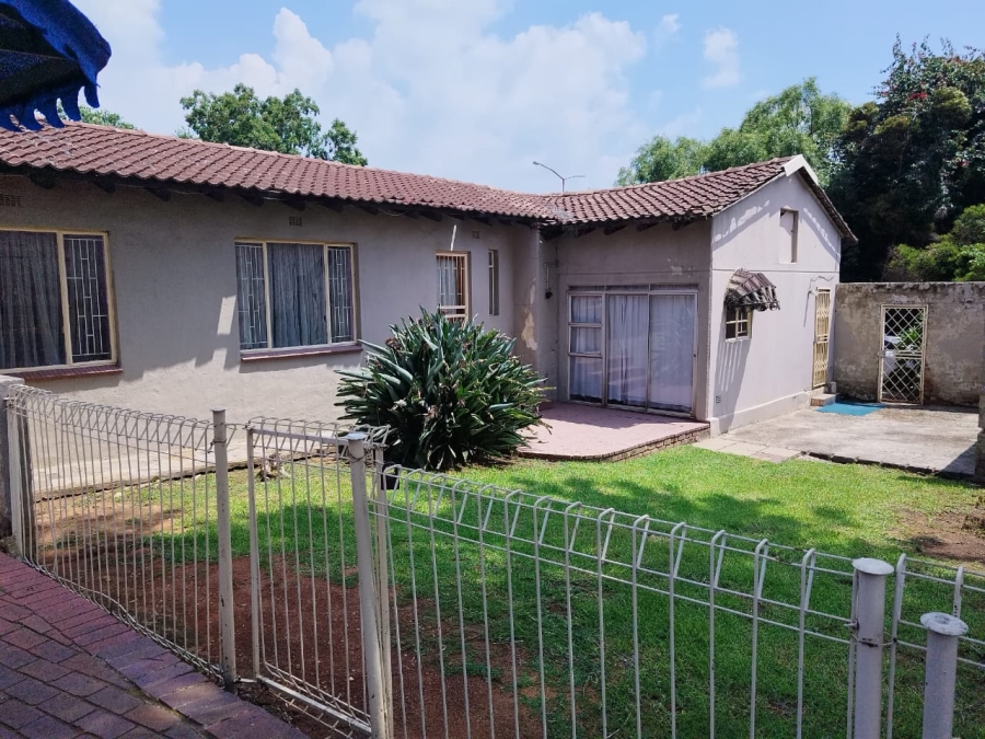 4 Bedroom Property for Sale in Birch Acres Gauteng