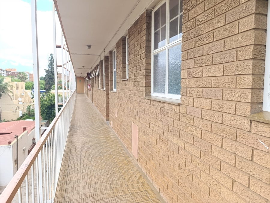 2 Bedroom Property for Sale in Sunnyside Gauteng