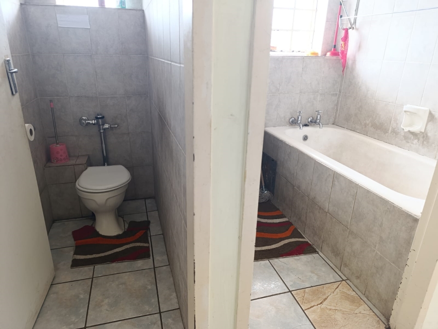 2 Bedroom Property for Sale in Sunnyside Gauteng