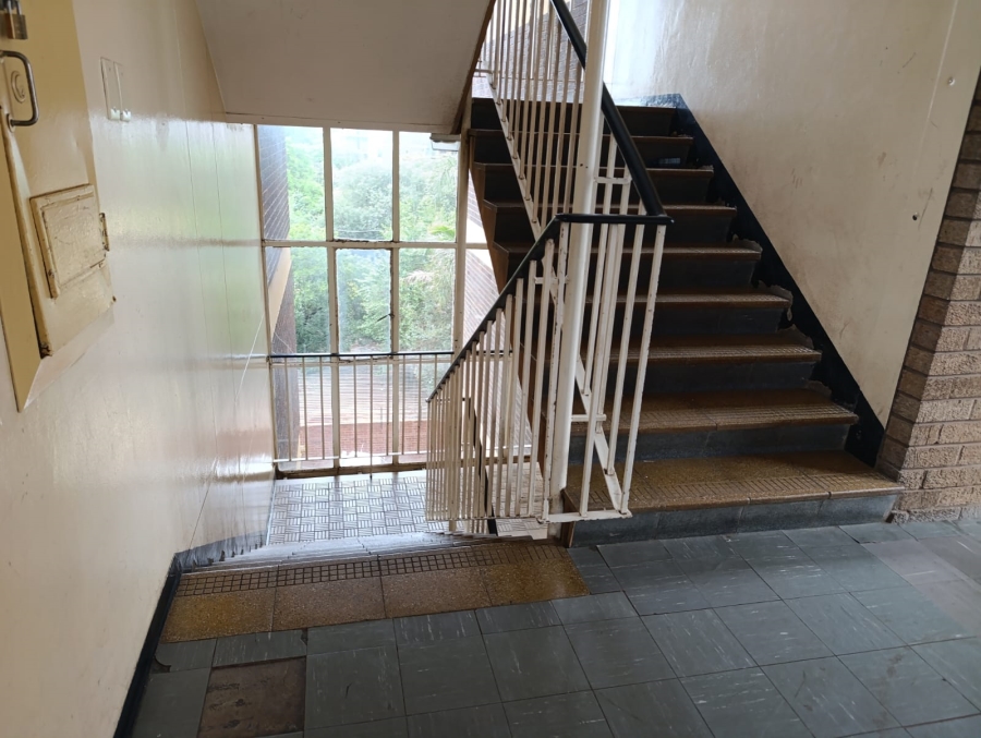 2 Bedroom Property for Sale in Sunnyside Gauteng