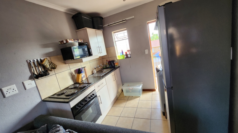 2 Bedroom Property for Sale in The Orchards Gauteng