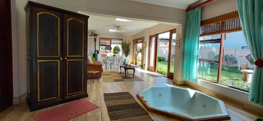 3 Bedroom Property for Sale in Dayanglen Gauteng