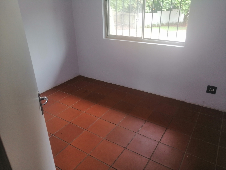 To Let 4 Bedroom Property for Rent in Fairland Gauteng