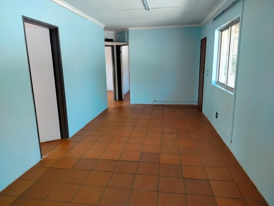 To Let 4 Bedroom Property for Rent in Fairland Gauteng