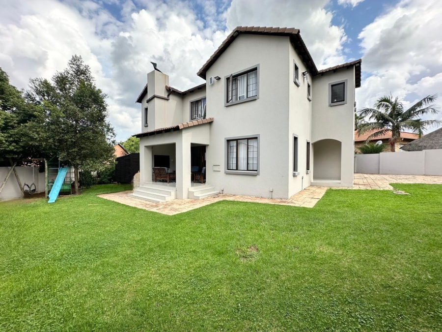 3 Bedroom Property for Sale in Thatchfield Estate Gauteng