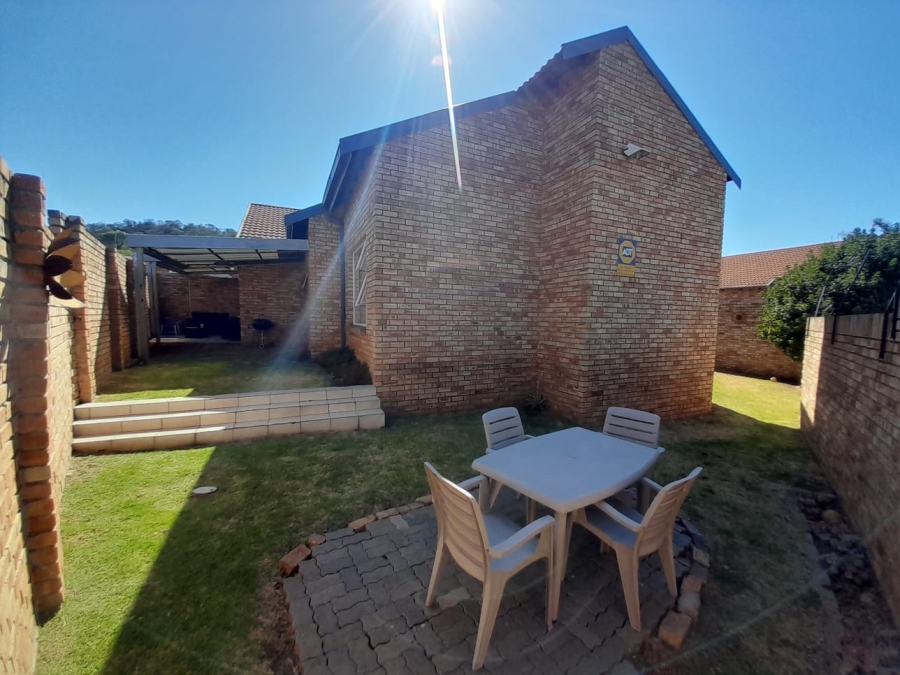 3 Bedroom Property for Sale in Mulbarton Gauteng
