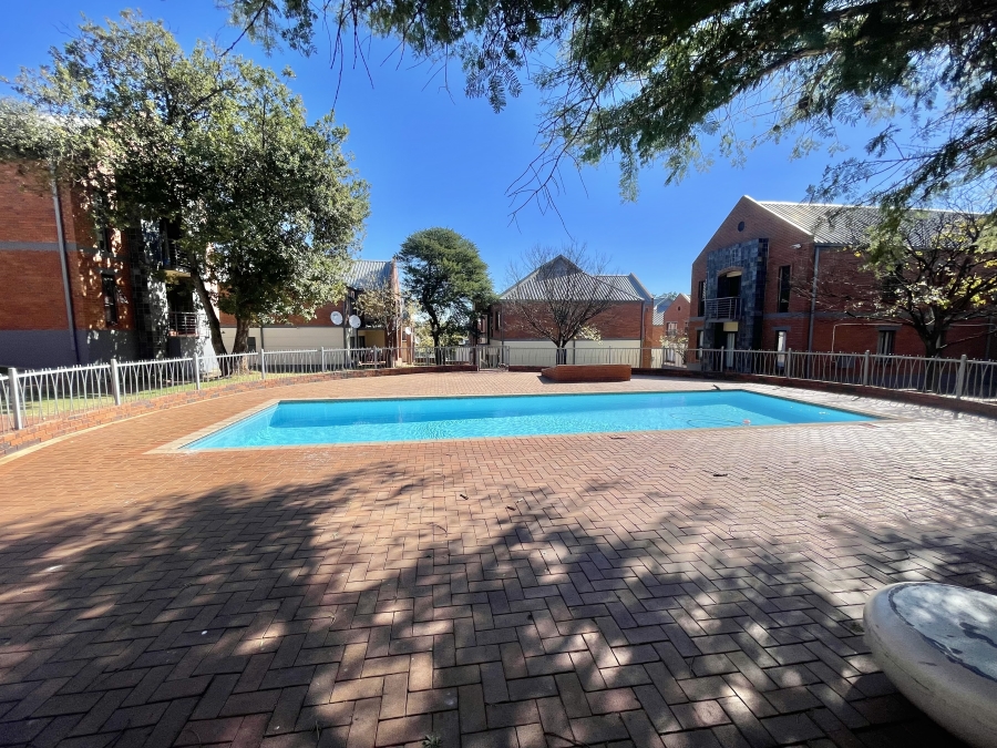 To Let 2 Bedroom Property for Rent in Auckland Park Gauteng
