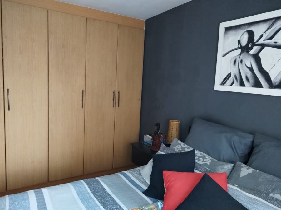 2 Bedroom Property for Sale in Emfihlweni Gauteng