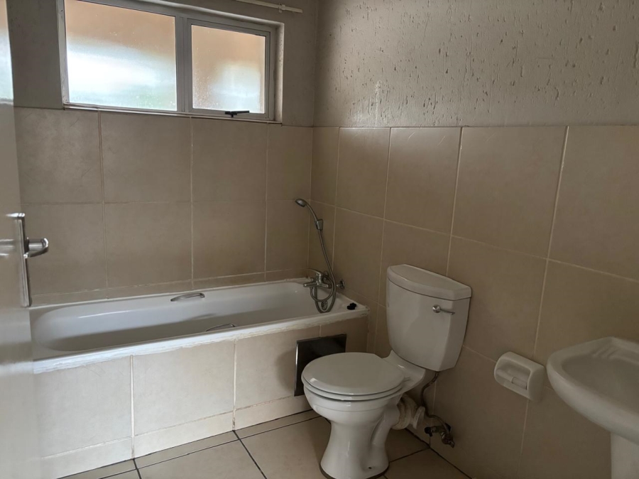 To Let 1 Bedroom Property for Rent in Ferndale Gauteng