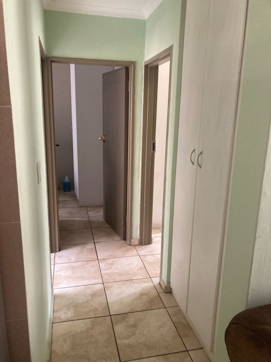 5 Bedroom Property for Sale in Willowbrook Gauteng