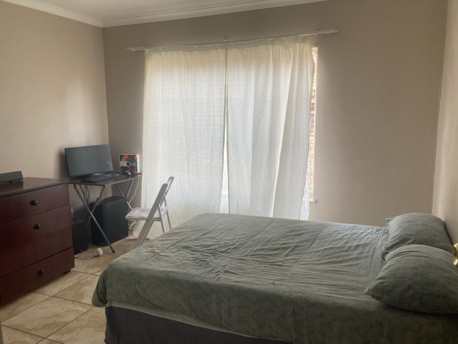 5 Bedroom Property for Sale in Willowbrook Gauteng