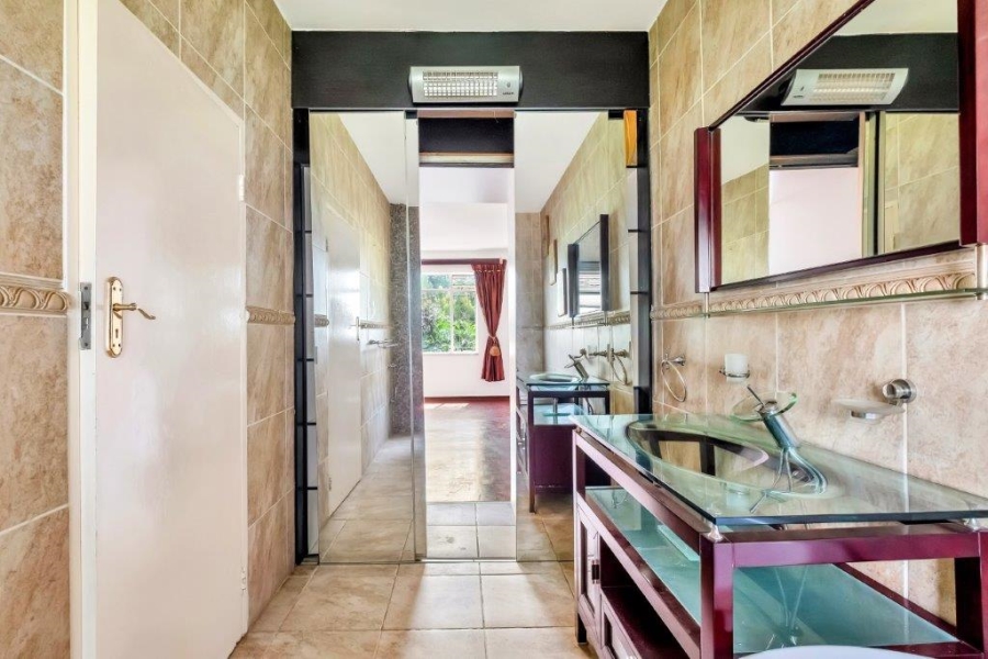 2 Bedroom Property for Sale in Linden Gauteng
