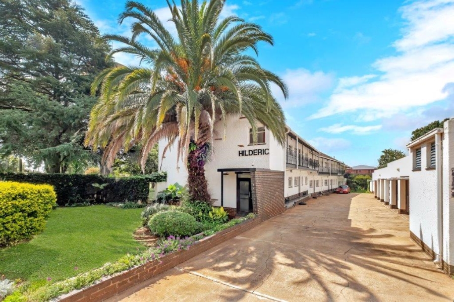 2 Bedroom Property for Sale in Linden Gauteng
