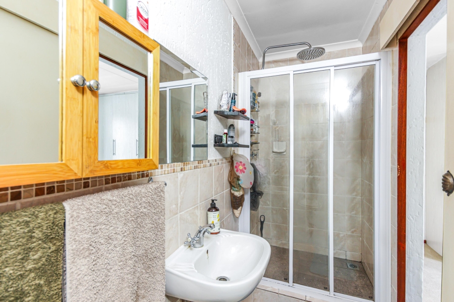3 Bedroom Property for Sale in Buccleuch Gauteng