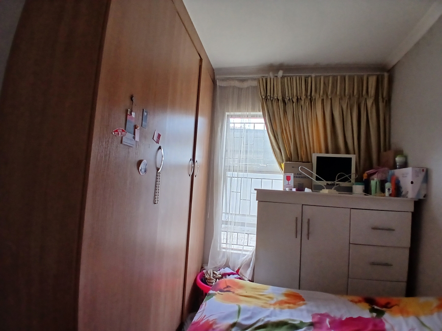 2 Bedroom Property for Sale in Lotus Gardens Gauteng