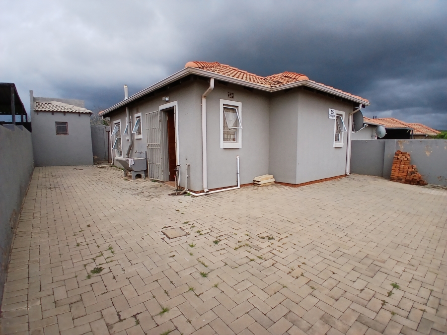2 Bedroom Property for Sale in Lotus Gardens Gauteng