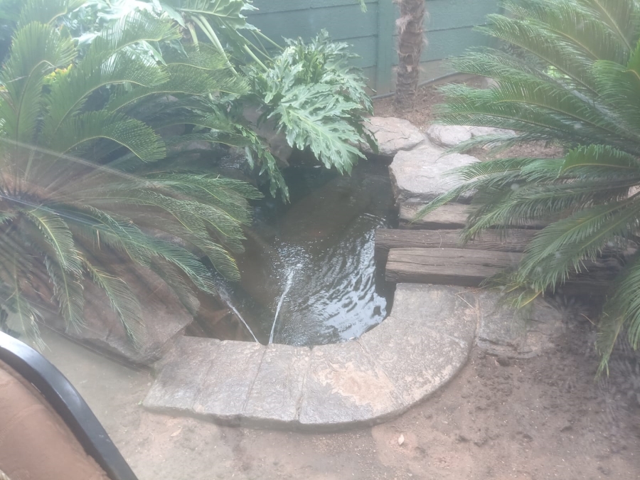 4 Bedroom Property for Sale in Petersfield Gauteng