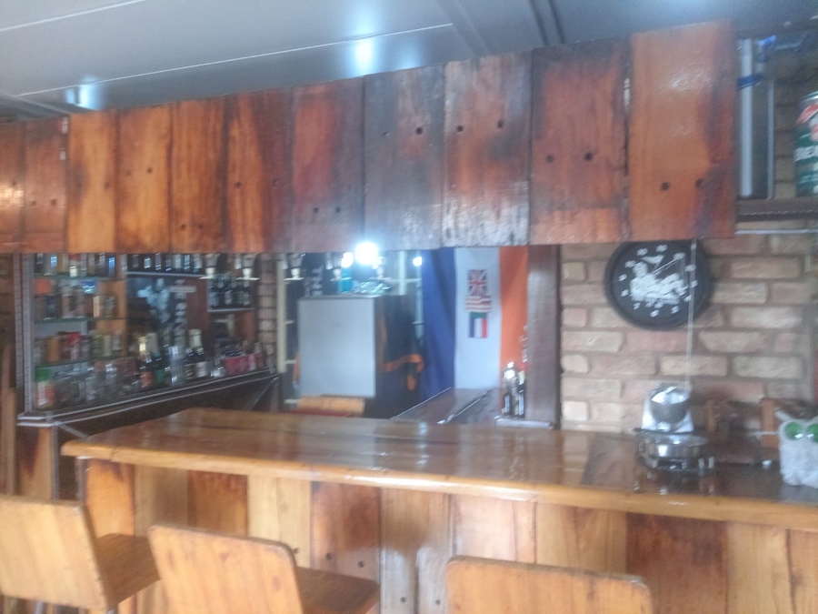 4 Bedroom Property for Sale in Petersfield Gauteng