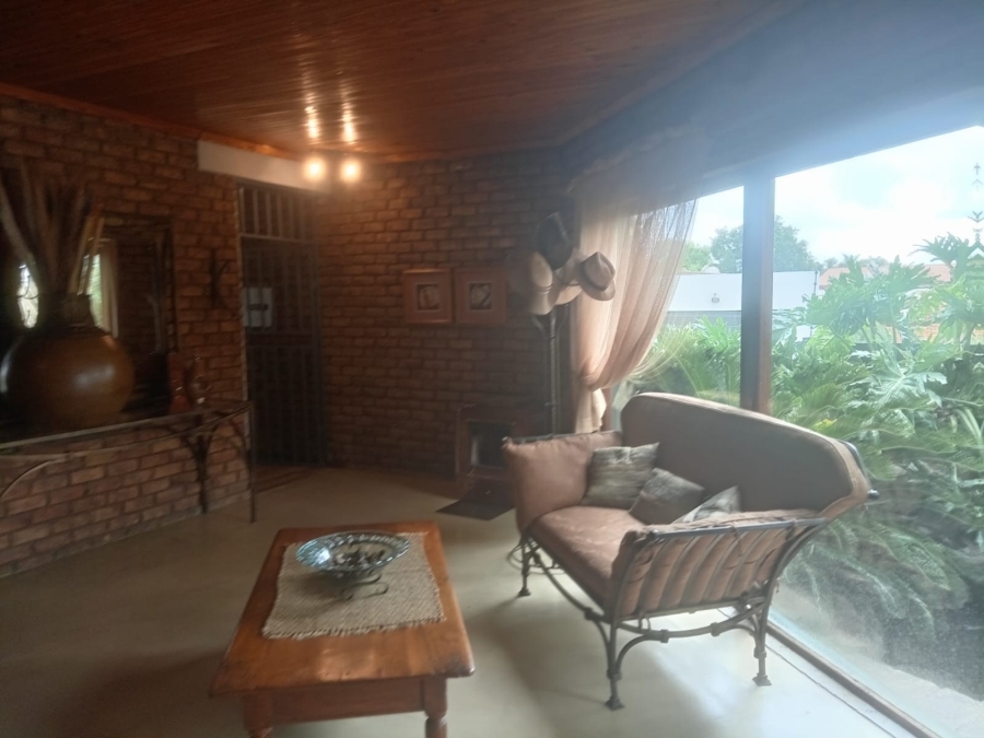 4 Bedroom Property for Sale in Petersfield Gauteng